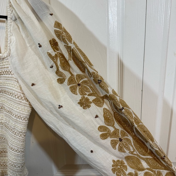 Anthropologie white Womens blouse, with tan embroidery and small brown sequins - Picture 5 of 9